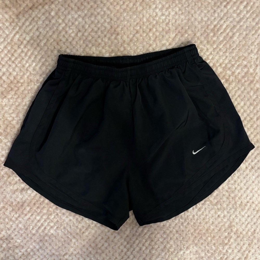 Nike Women’s Tempo Running Shorts—Black | SM